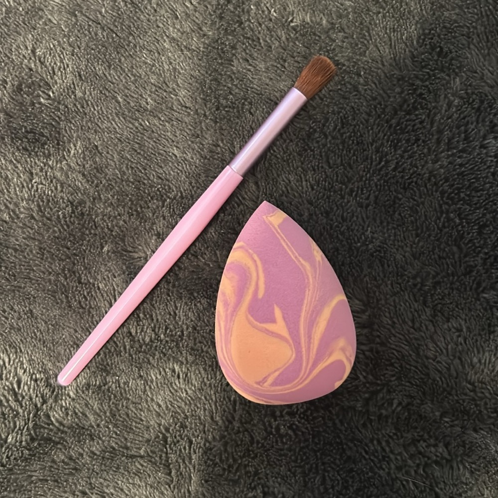 Ulta Beauty Goody Bag - Nine Pieces - Picture 5 of 9